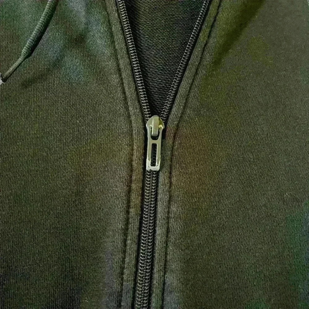 Men’s Adidas Hoodie Sweatshirt with Logo on Sleeves Men Size Medium